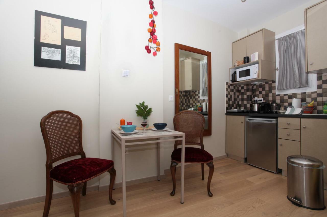 Stylish Studio Below The Acropolis Athen Eksteriør bilde